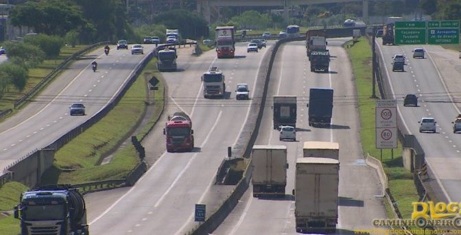 Economia puxa para baixo movimento de caminhões em estradas