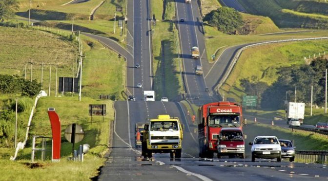 Comissão rejeita cobertura obrigatória de telefonia celular em rodovias federais