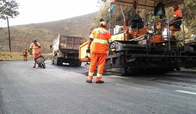 Motoristas devem estar atentos aos desvios na Serra das Araras/RJ