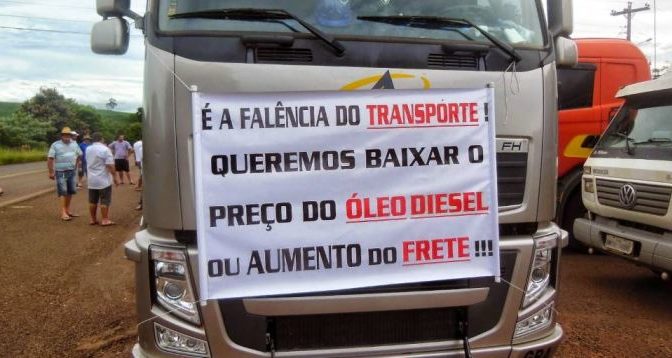 Setor do transporte avalia nova greve diante silêncio do governo