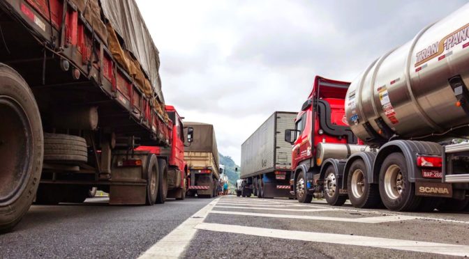 Frente Parlamentar do Transporte  Rodoviário de Cargas conta com apoio de senadores e deputados