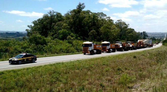 PRF realiza escolta para carga com maior peso já movimentado nas rodovias federais do Brasil