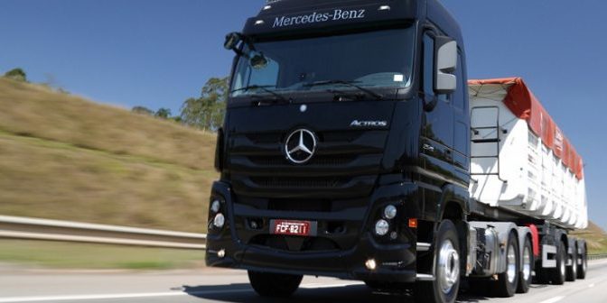 Aplicativo da Mercedes-Benz ainda vai sortear um Actros e dois veículos da linha Vito