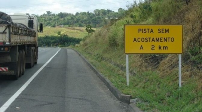 Comissão aprova regra sobre acostamento em rodovias federais