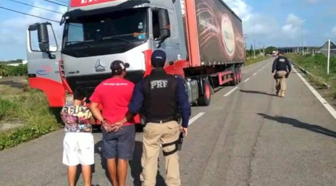 PRF flagra criança de 9 anos conduzindo carreta em rodovia federal