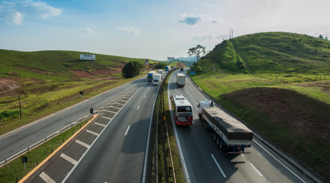 Restrições à circulação de caminhões voltam a valer em São Paulo