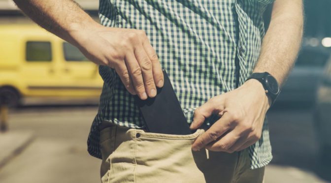 Celular na cueca salva caminhoneiros em cativeiro