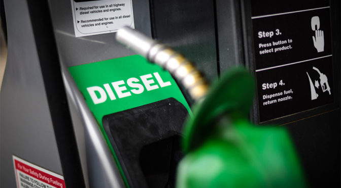 Litro do diesel ficou em R$ 3,54 na média nacional, segundo levantamento da Ticket Log