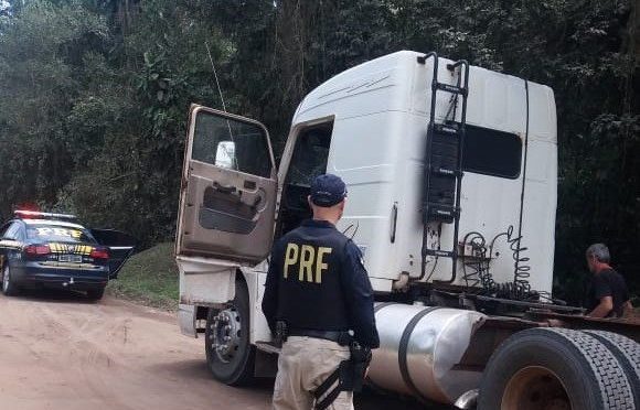 PRF recupera cavalo mecânico roubado no Paraná