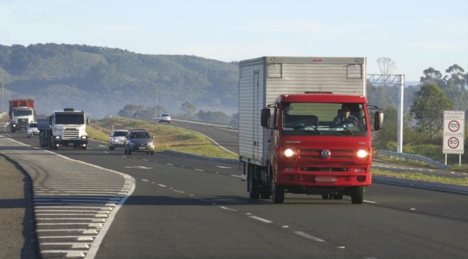 Transporte de cargas deve crescer até 40% com Black Friday