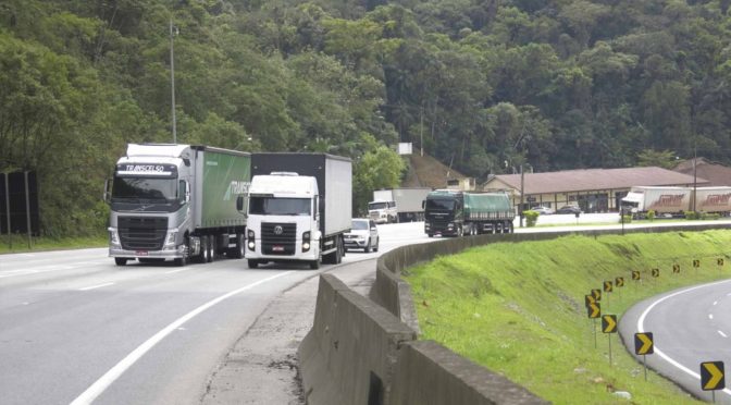 ANTT multa empresas e caminhoneiros por descumprirem tabela do frete em SP