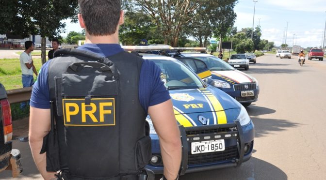 PRF prende quadrilha de roubo de veículos de carga na Fernão Dias