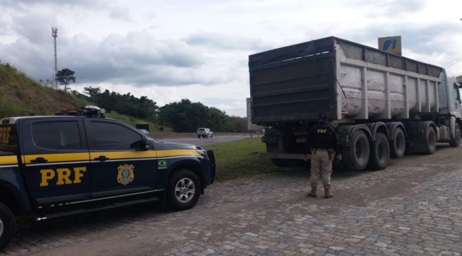 Caminhoneiro é preso com carreta adulterada na Via Dutra