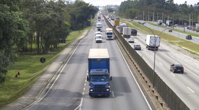 5 situações geradoras de multa e até apreensão do veículo na estrada