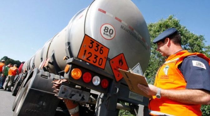 Transporte de produtos perigosos no centro de São Paulo fica isento de multas com protocolo LETPP