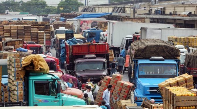 Governo paulista anuncia que Ceagesp terá nova sede para reduzir tráfego de caminhões na cidade