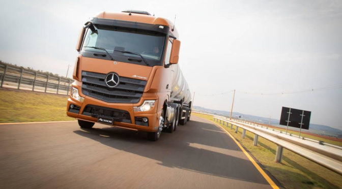 Actros leva Mercedes-Benz a um novo patamar de serviços e conectividade