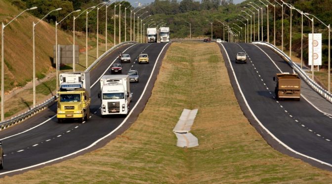 Como evitar tombamento e capotamento na estrada