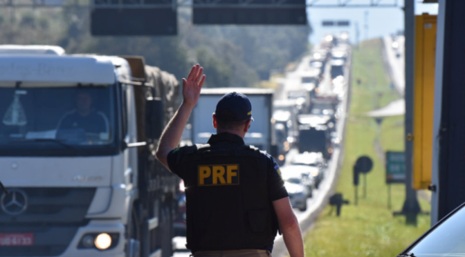 Polícia Rodoviária Federal começa operação de fiscalização nas estradas