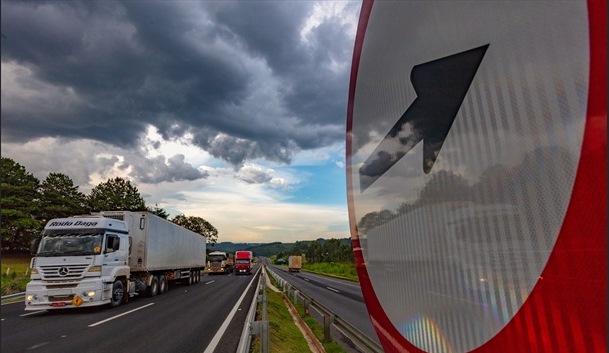 Ações na Ecopistas em Apoio aos Caminhoneiros